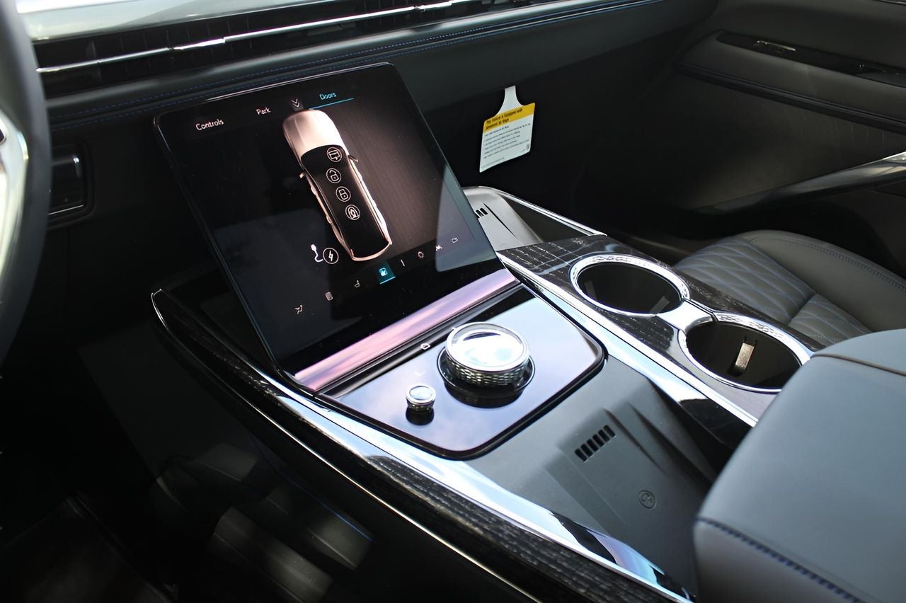 2025 Cadillac ESCALADE IQ Sport 1