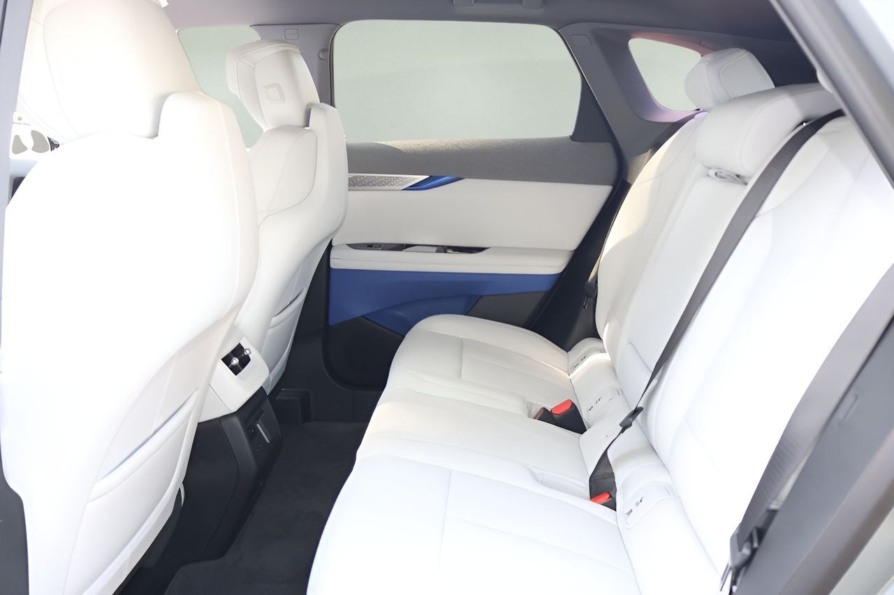 2026 Cadillac OPTIQ Premium Luxury