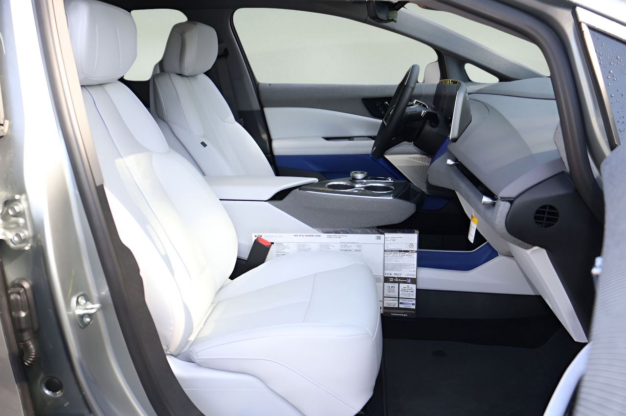 2026 Cadillac OPTIQ Premium Luxury