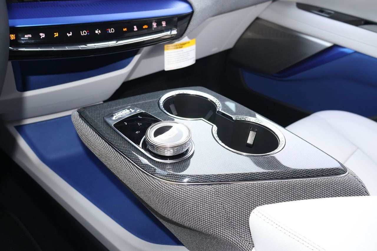 2026 Cadillac OPTIQ Premium Luxury