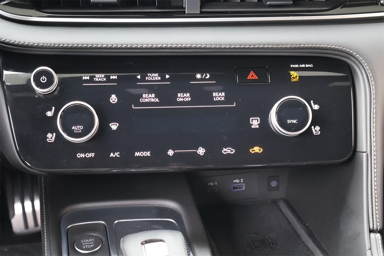 2025 INFINITI QX60 LUXE