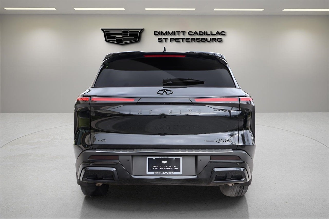 2025 INFINITI QX60 LUXE