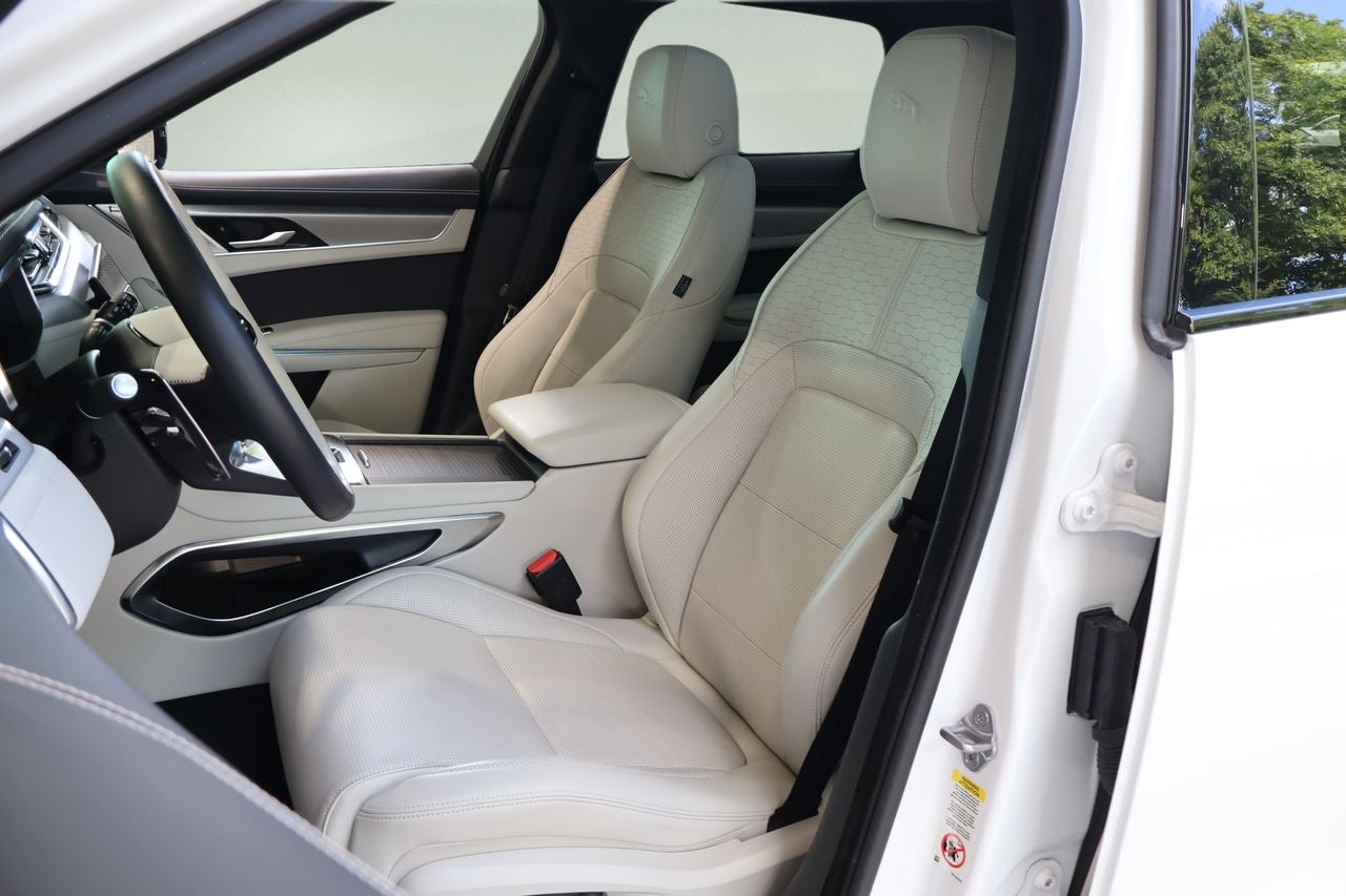 2024 Jaguar F-PACE P400 R-Dynamic S