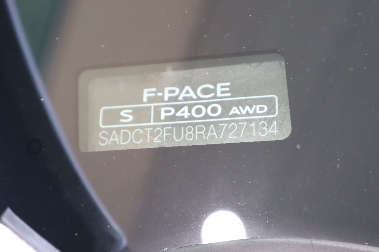 2024 Jaguar F-PACE P400 R-Dynamic S