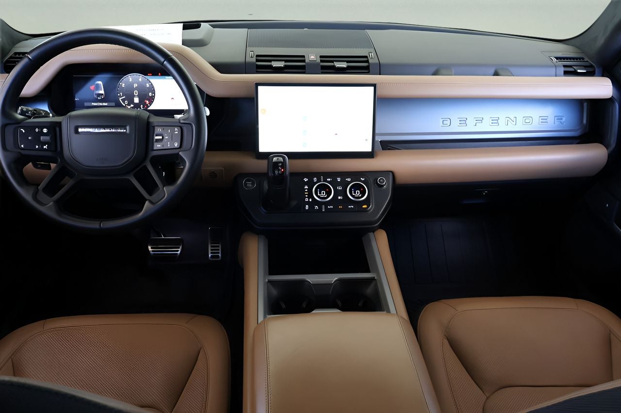 2025 Land Rover Defender 130 V8