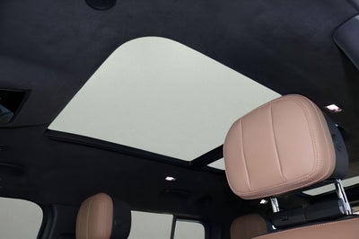 2025 Land Rover Defender 130 V8