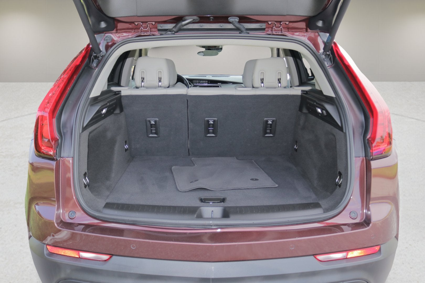 2023 Cadillac XT4 FWD Luxury