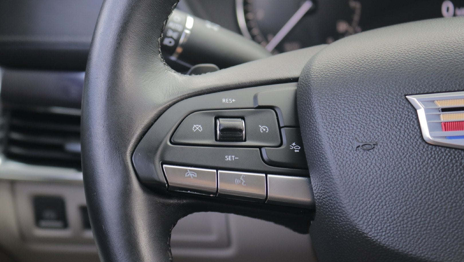 2023 Cadillac XT4 FWD Luxury