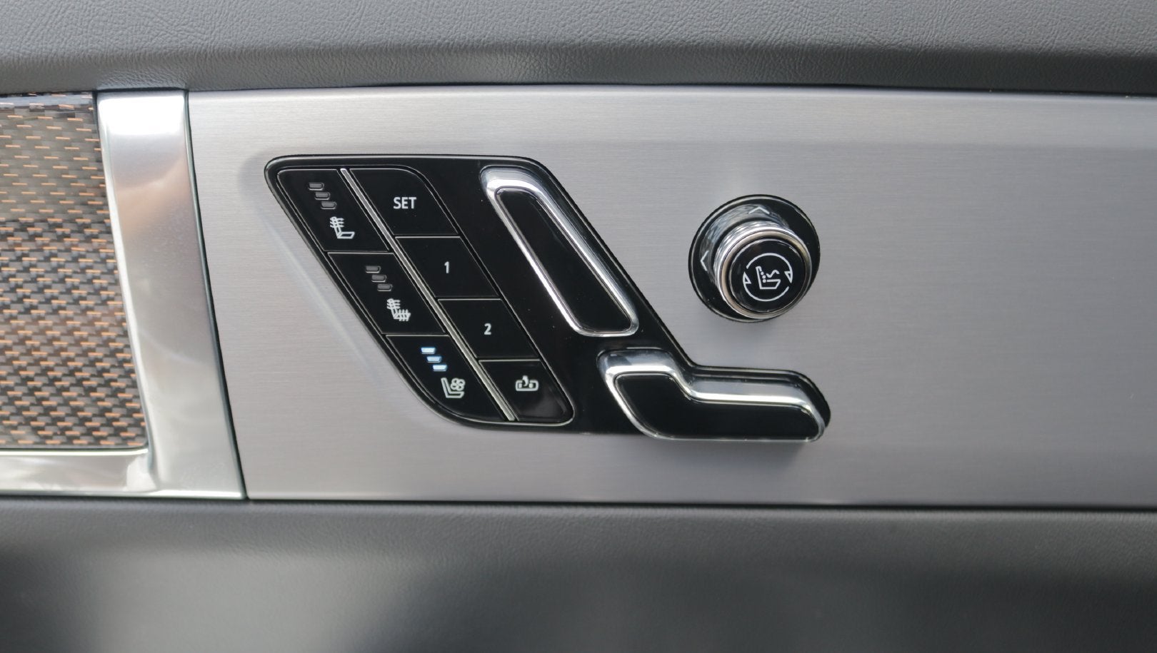 2027 Cadillac VISTIQ Luxury