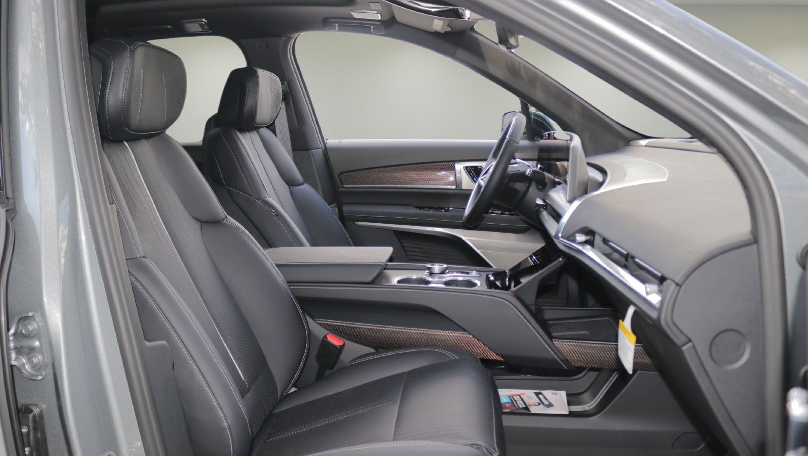 2027 Cadillac VISTIQ Luxury