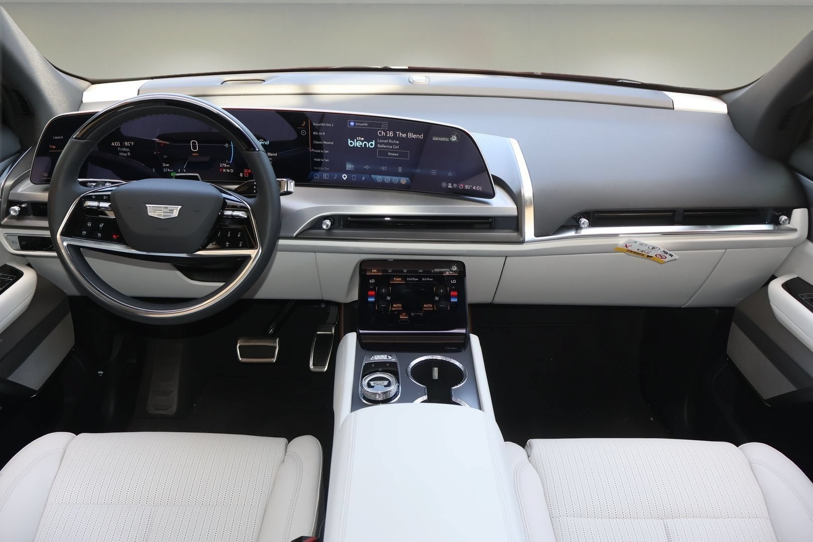 2026 Cadillac VISTIQ Luxury