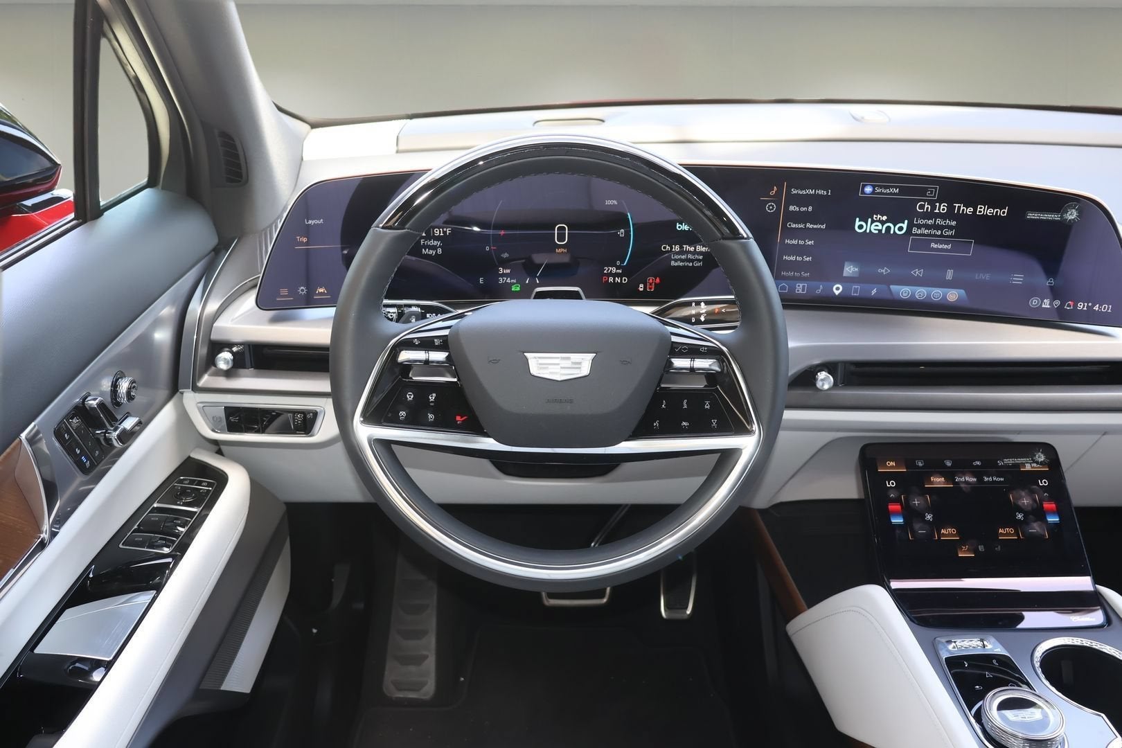 2026 Cadillac VISTIQ Luxury