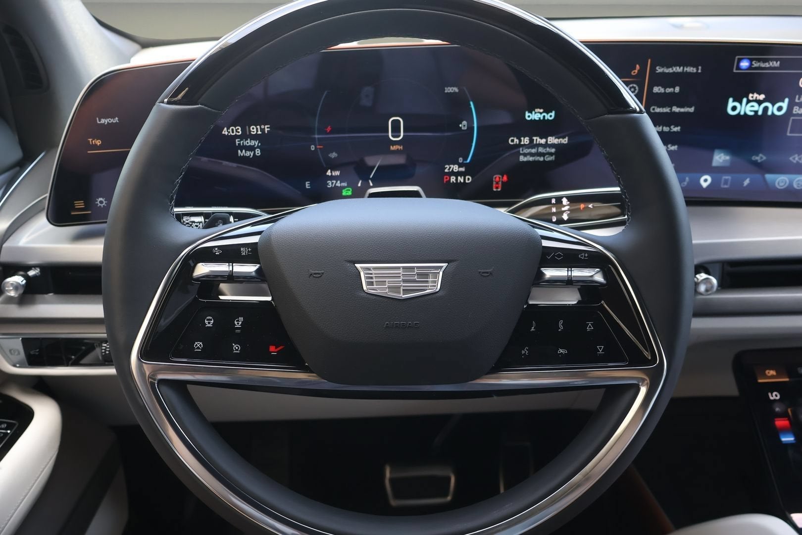 2026 Cadillac VISTIQ Luxury