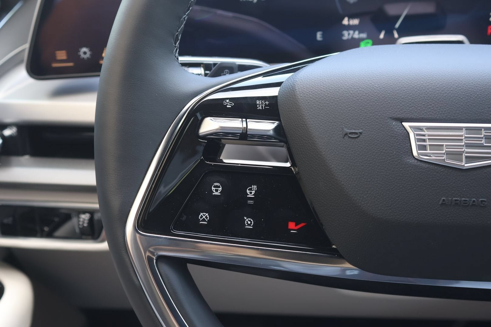 2026 Cadillac VISTIQ Luxury