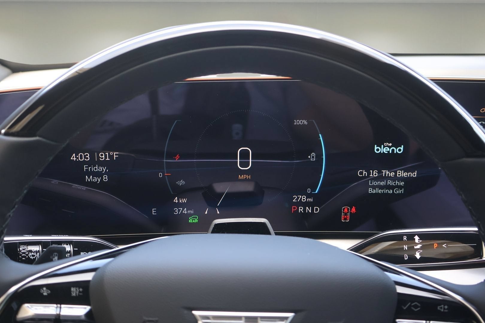 2026 Cadillac VISTIQ Luxury