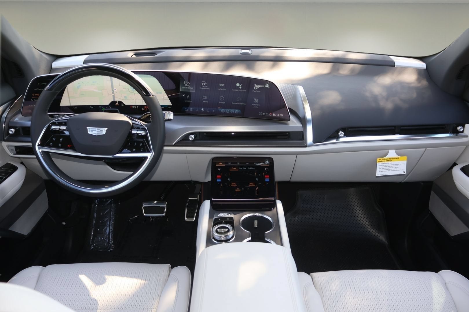 2026 Cadillac VISTIQ Luxury