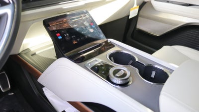 2027 Cadillac VISTIQ Sport