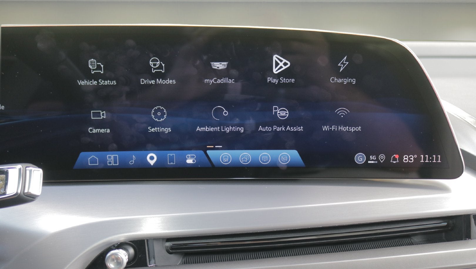 2027 Cadillac VISTIQ Sport