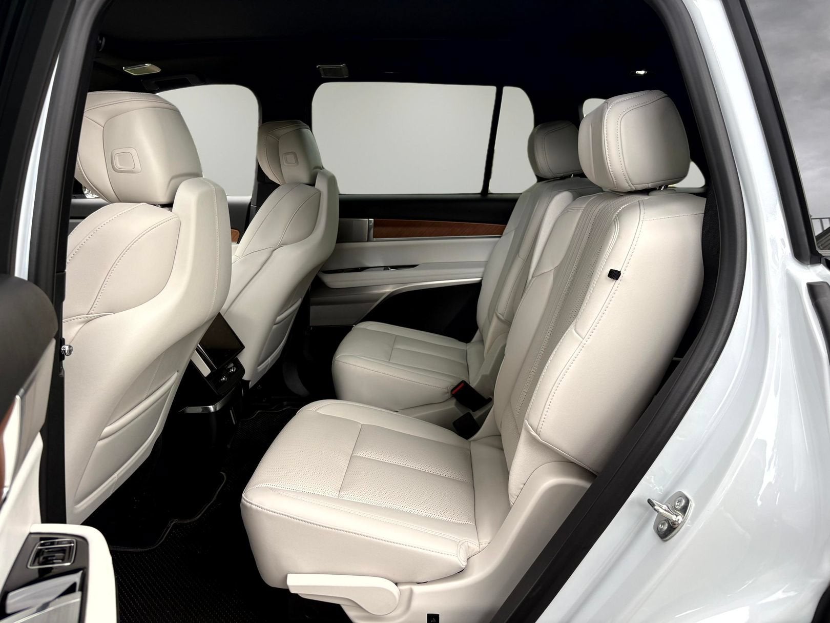 2027 Cadillac VISTIQ Sport