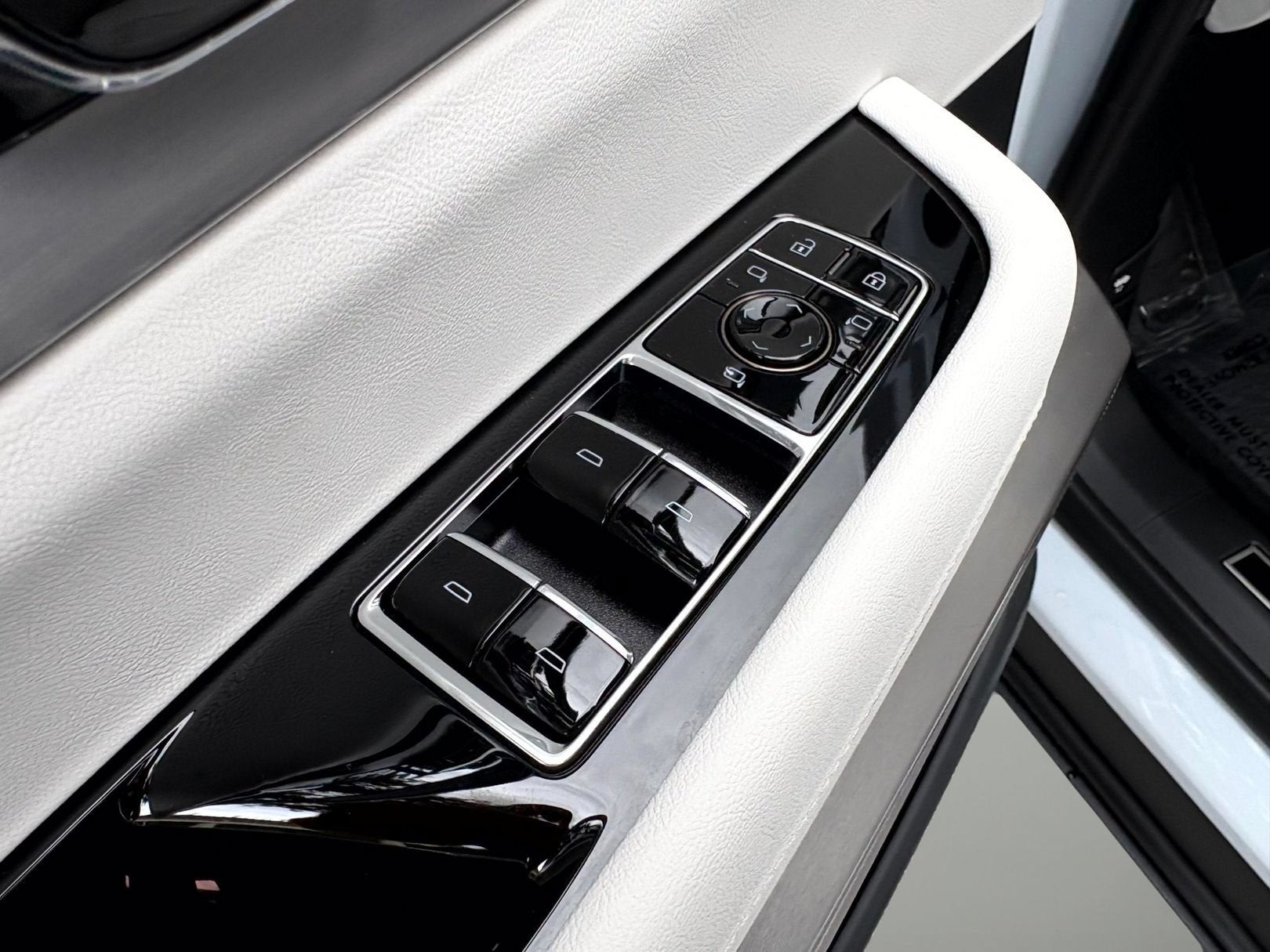 2027 Cadillac VISTIQ Sport