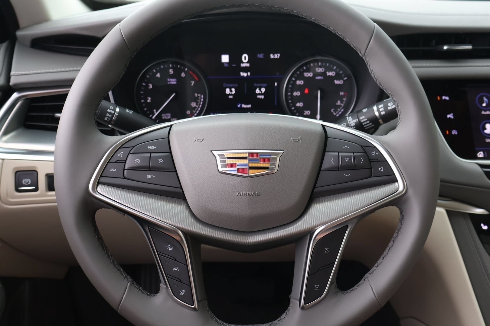 2026 Cadillac XT5 Premium Luxury