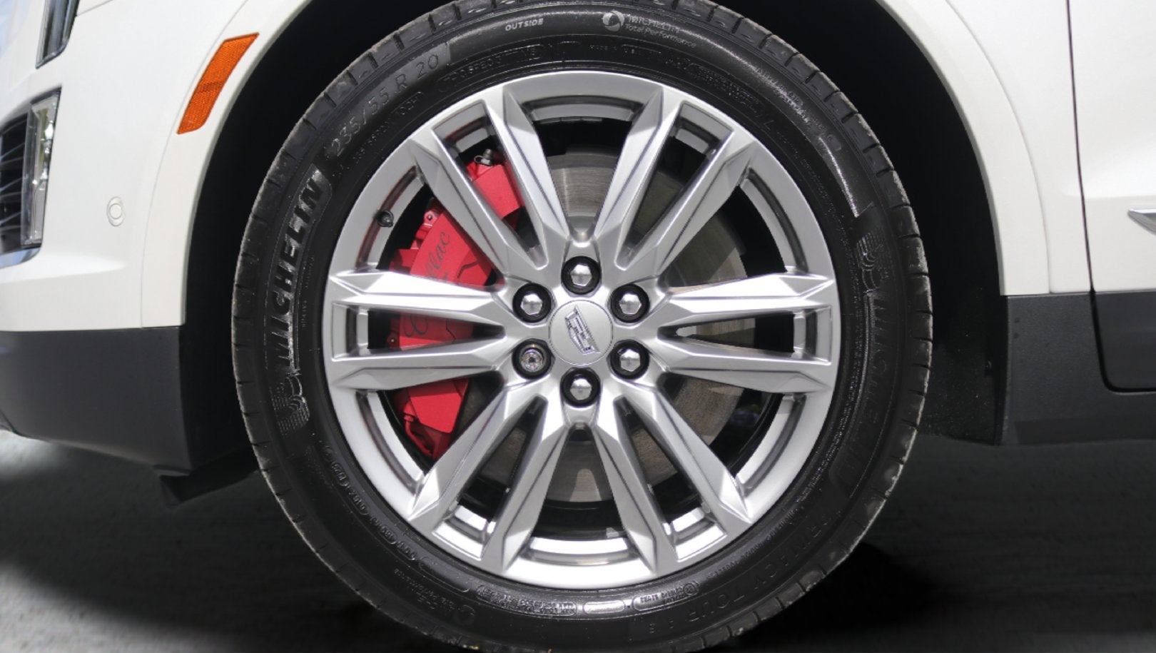 2024 Cadillac XT5 Sport