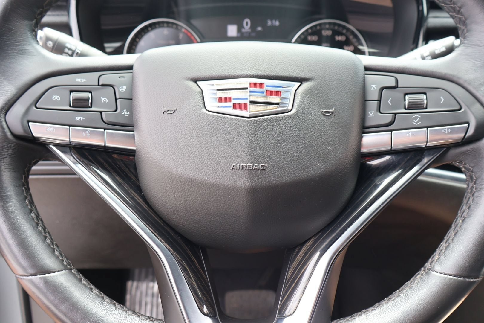 2023 Cadillac XT6 Premium Luxury