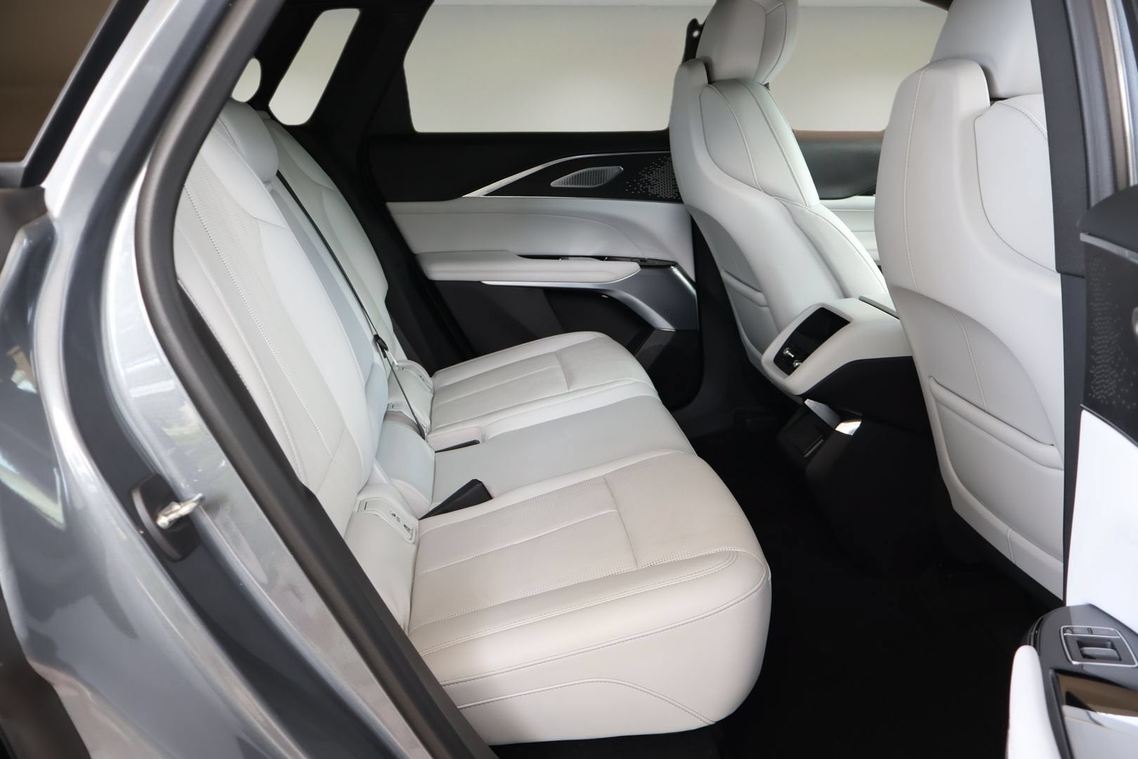 2023 Cadillac LYRIQ Luxury