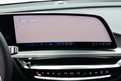 2024 Cadillac LYRIQ Luxury 3