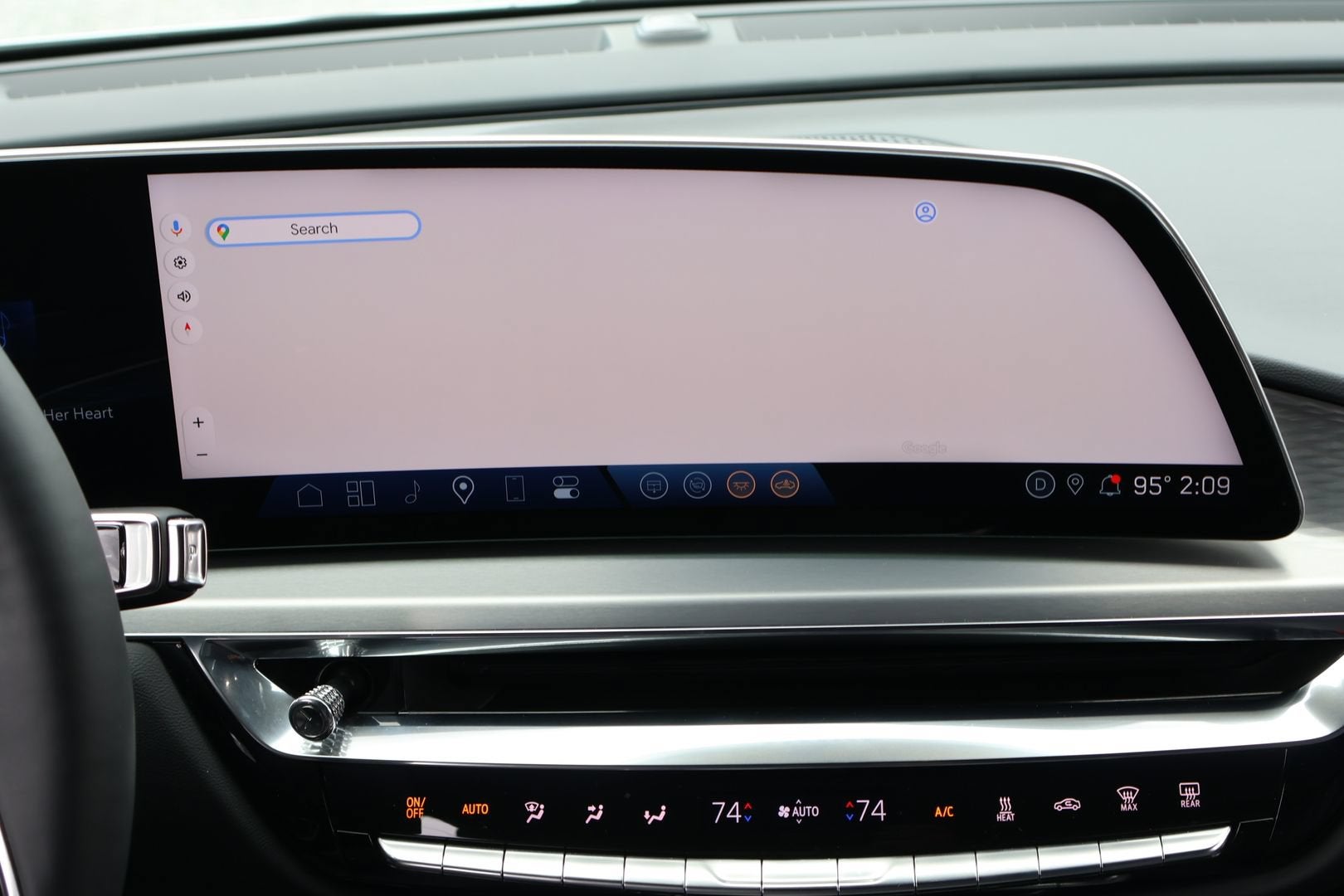 2024 Cadillac LYRIQ Luxury 3