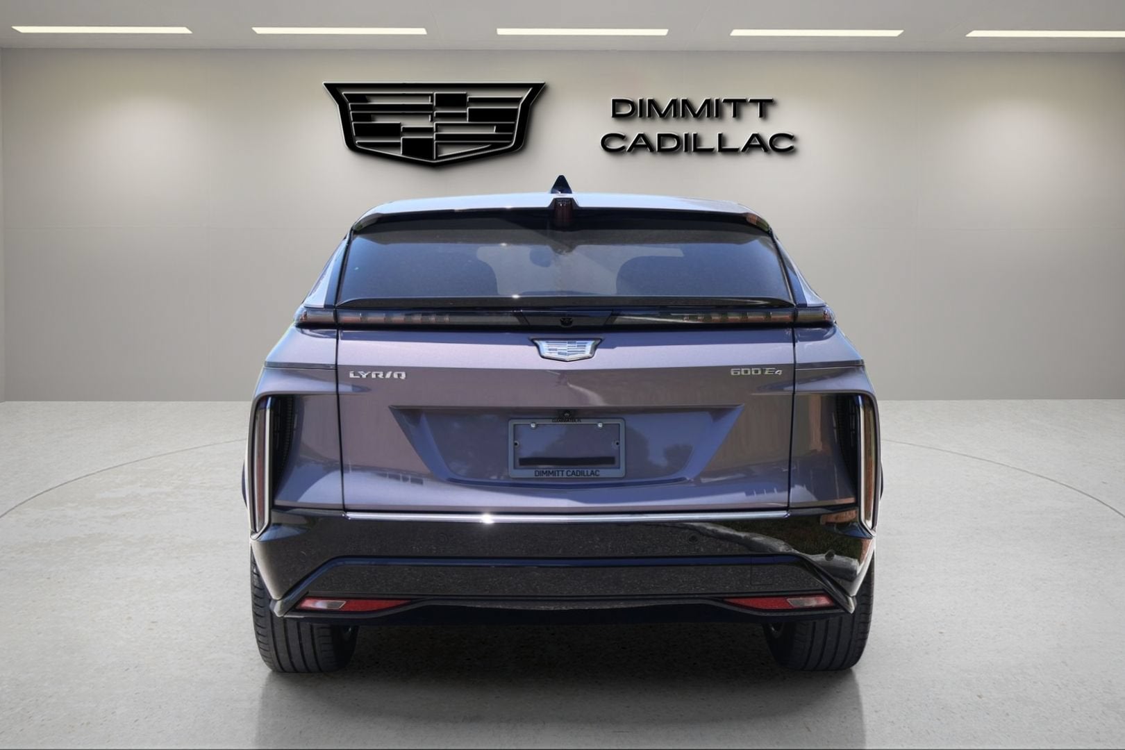 2024 Cadillac LYRIQ Luxury 3