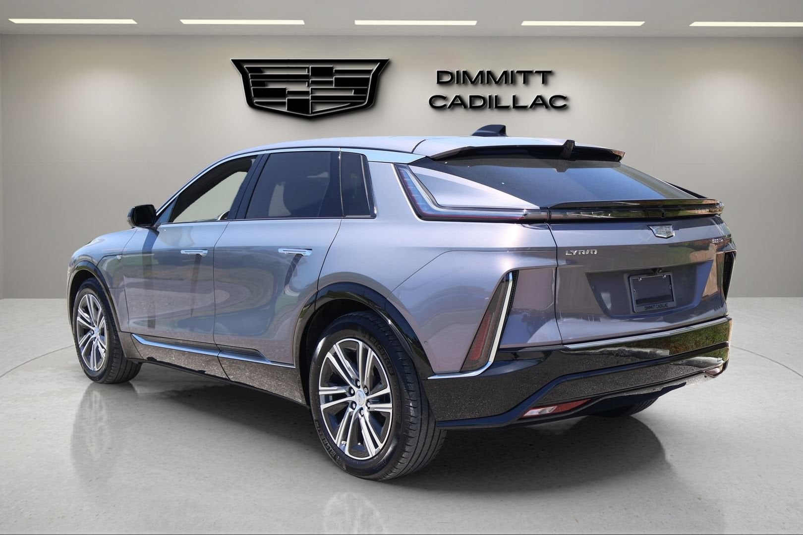 2024 Cadillac LYRIQ Luxury 3