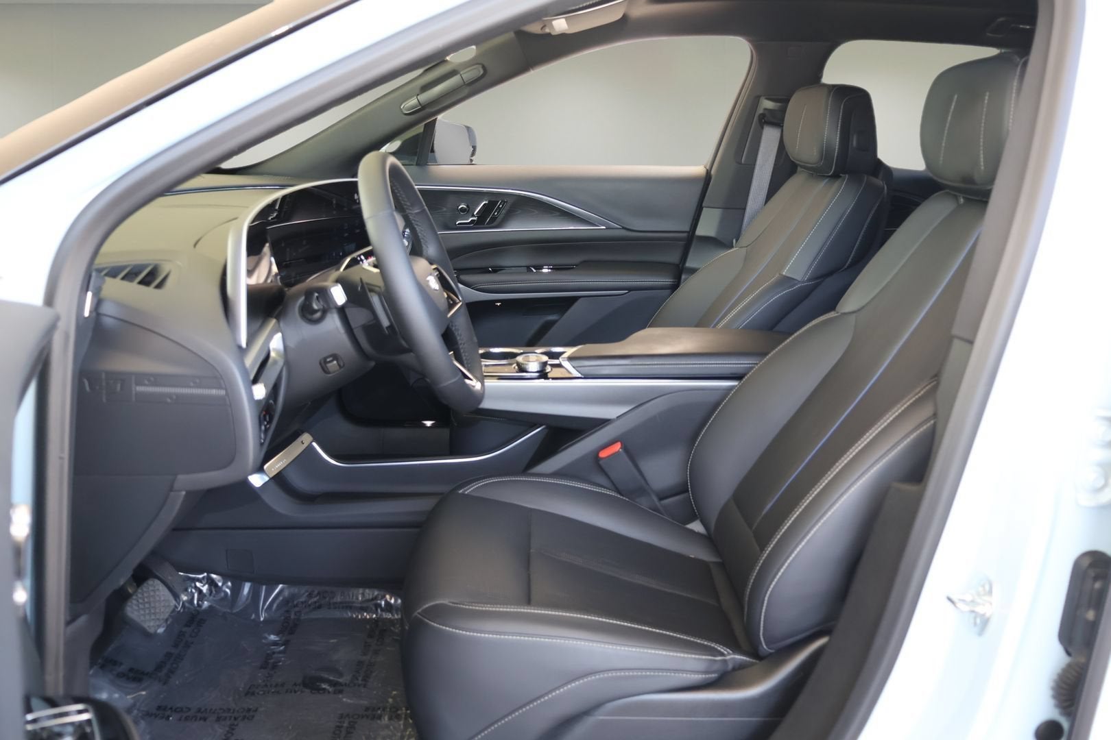 2024 Cadillac LYRIQ Sport 1