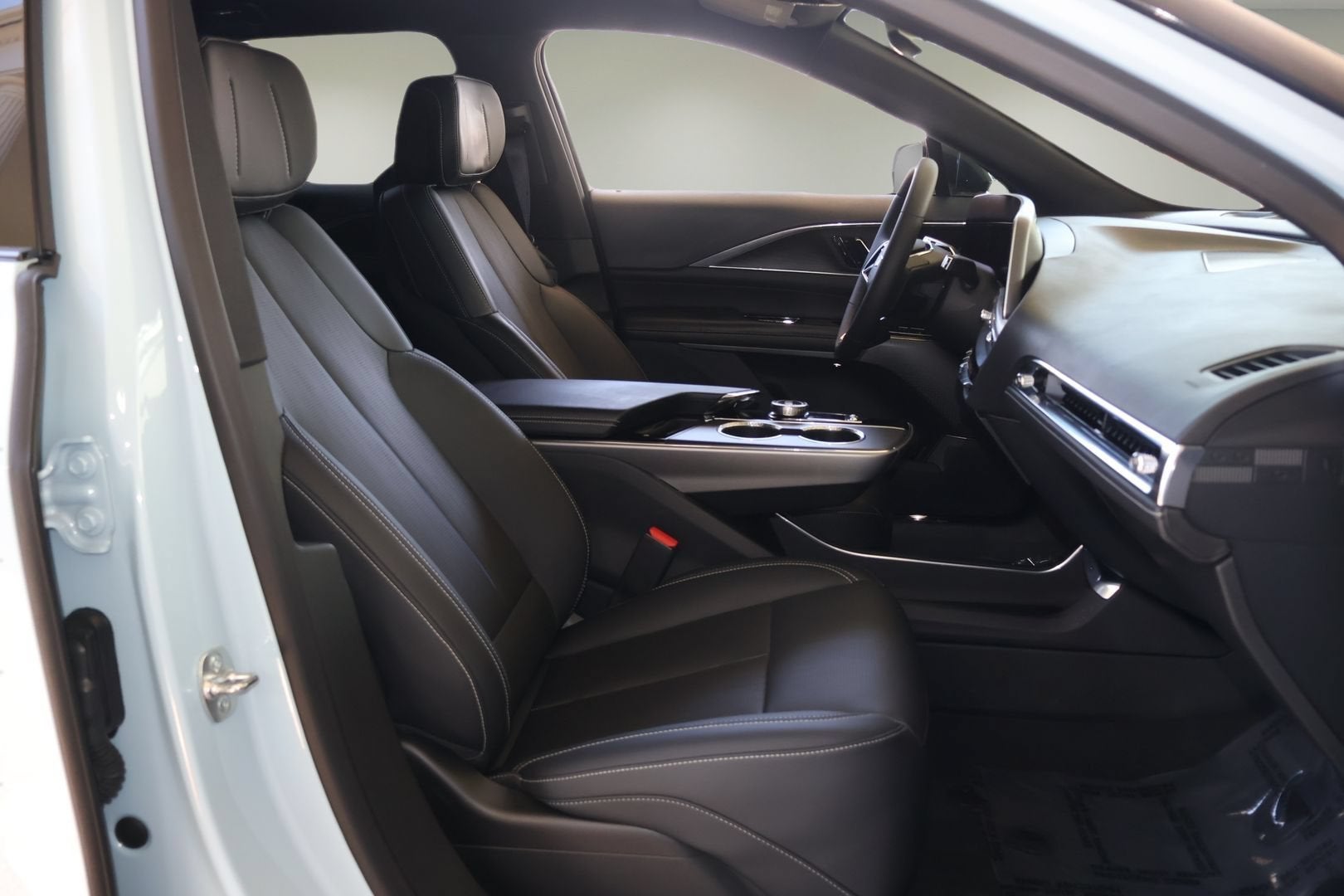 2024 Cadillac LYRIQ Sport 1