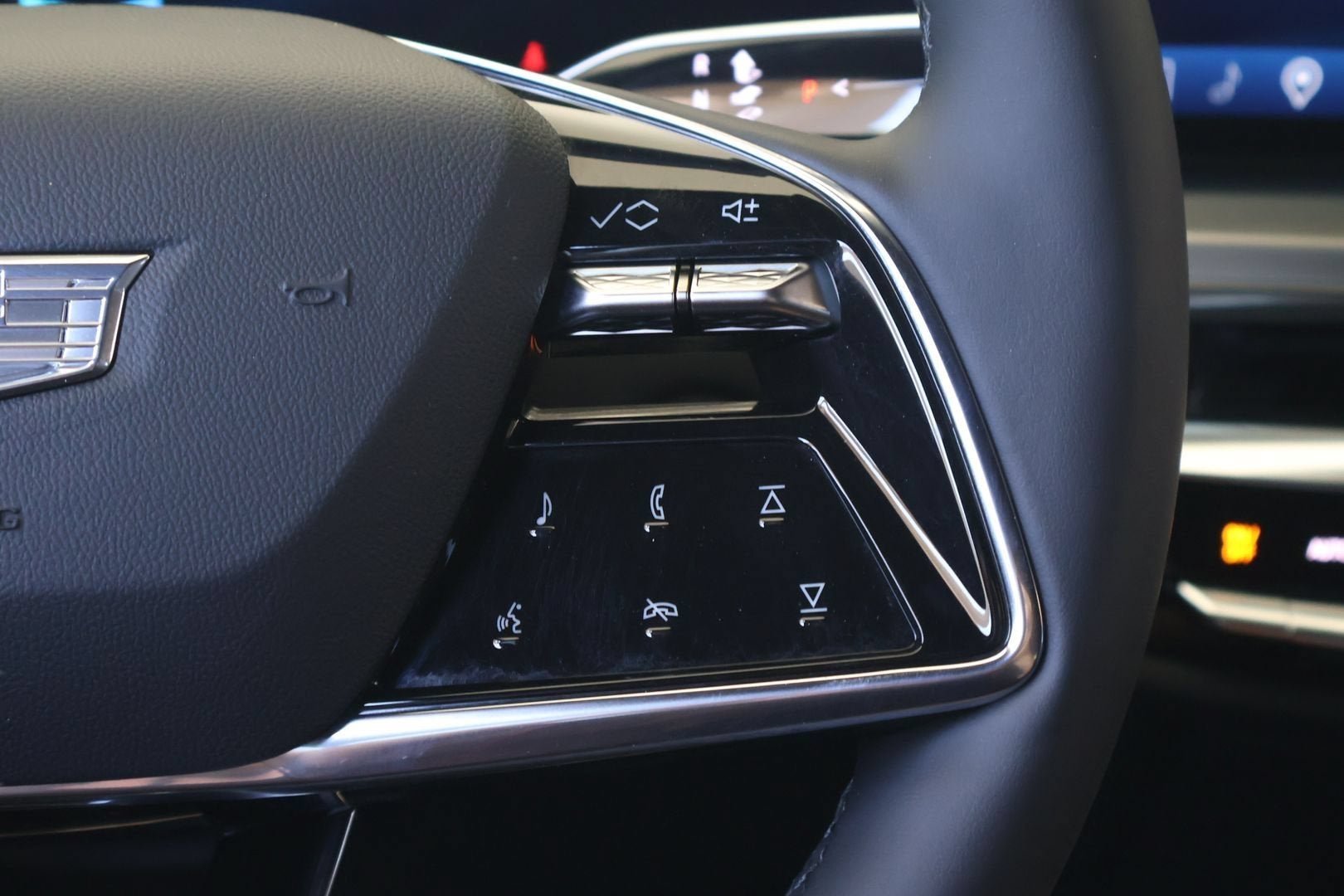 2024 Cadillac LYRIQ Sport 1