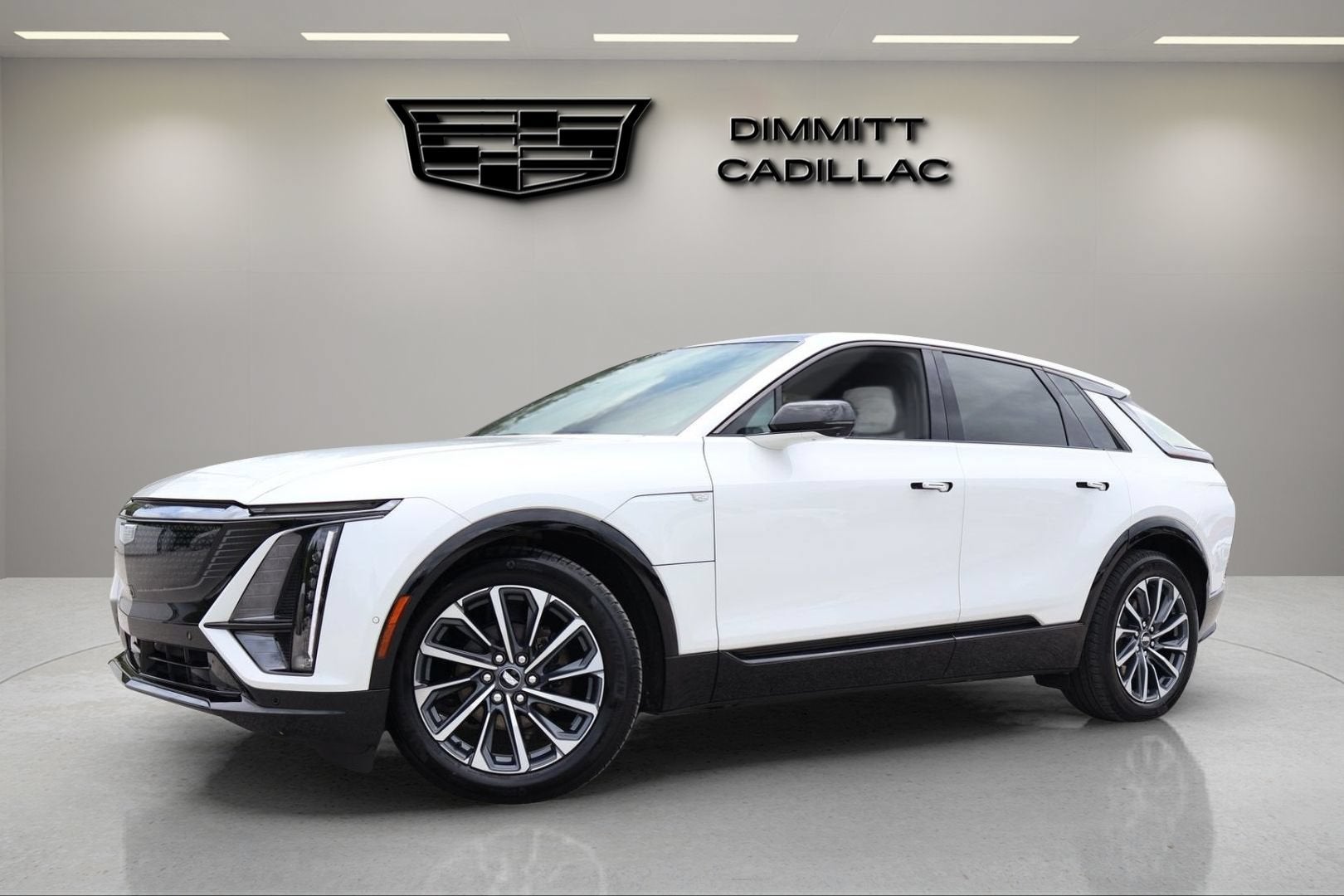 2024 Cadillac LYRIQ Sport 2