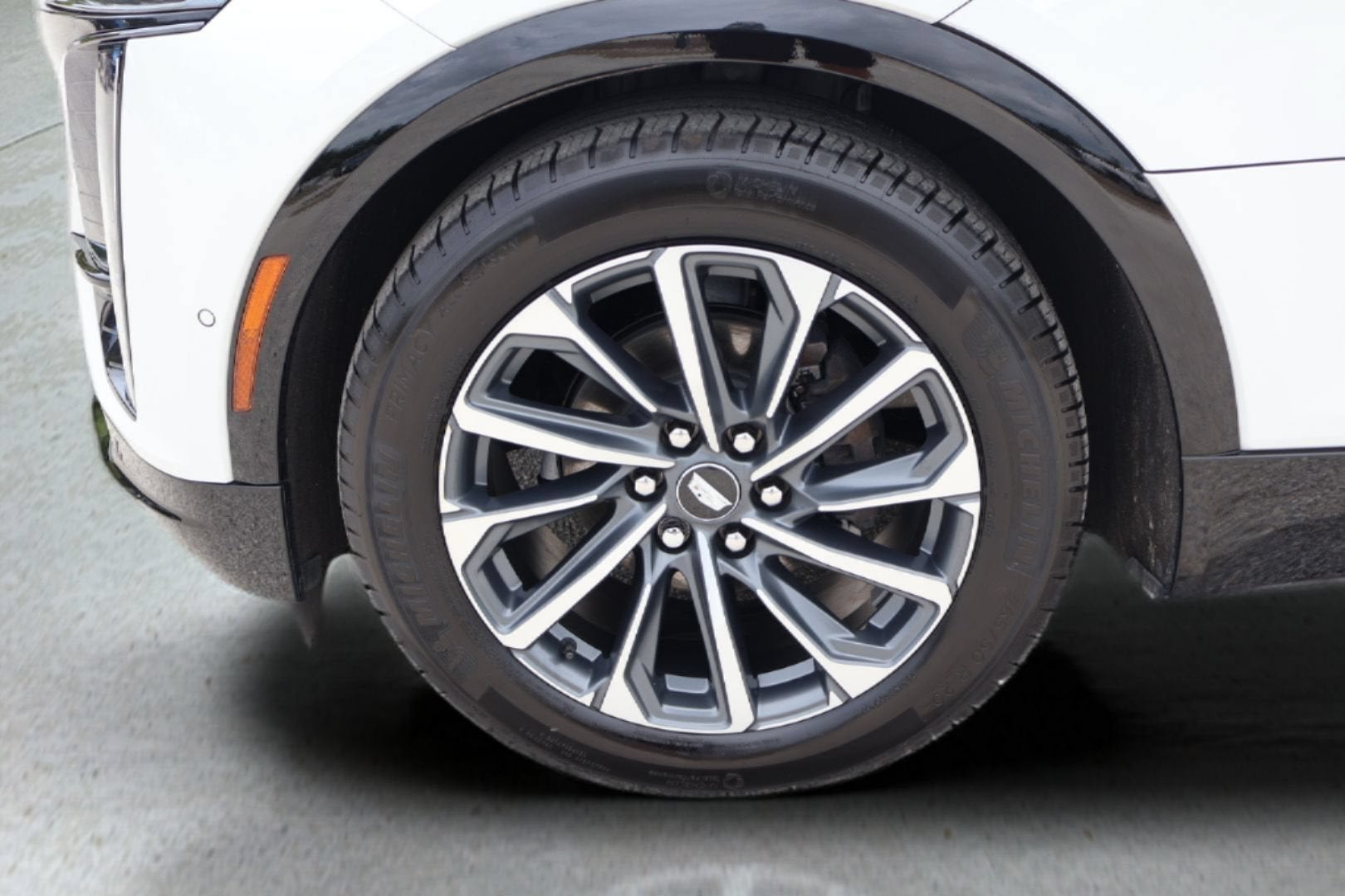 2024 Cadillac LYRIQ Sport 2