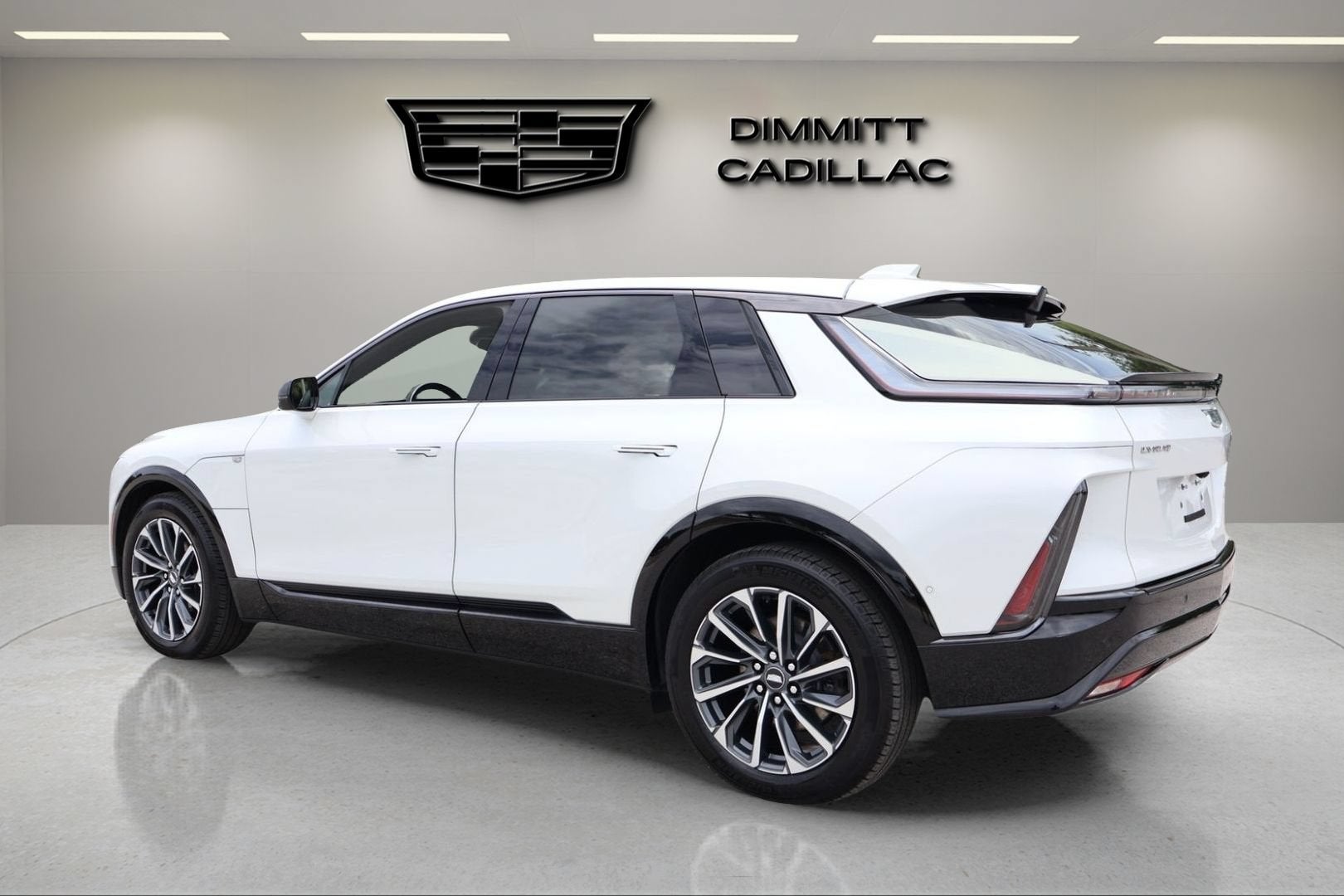 2024 Cadillac LYRIQ Sport 2