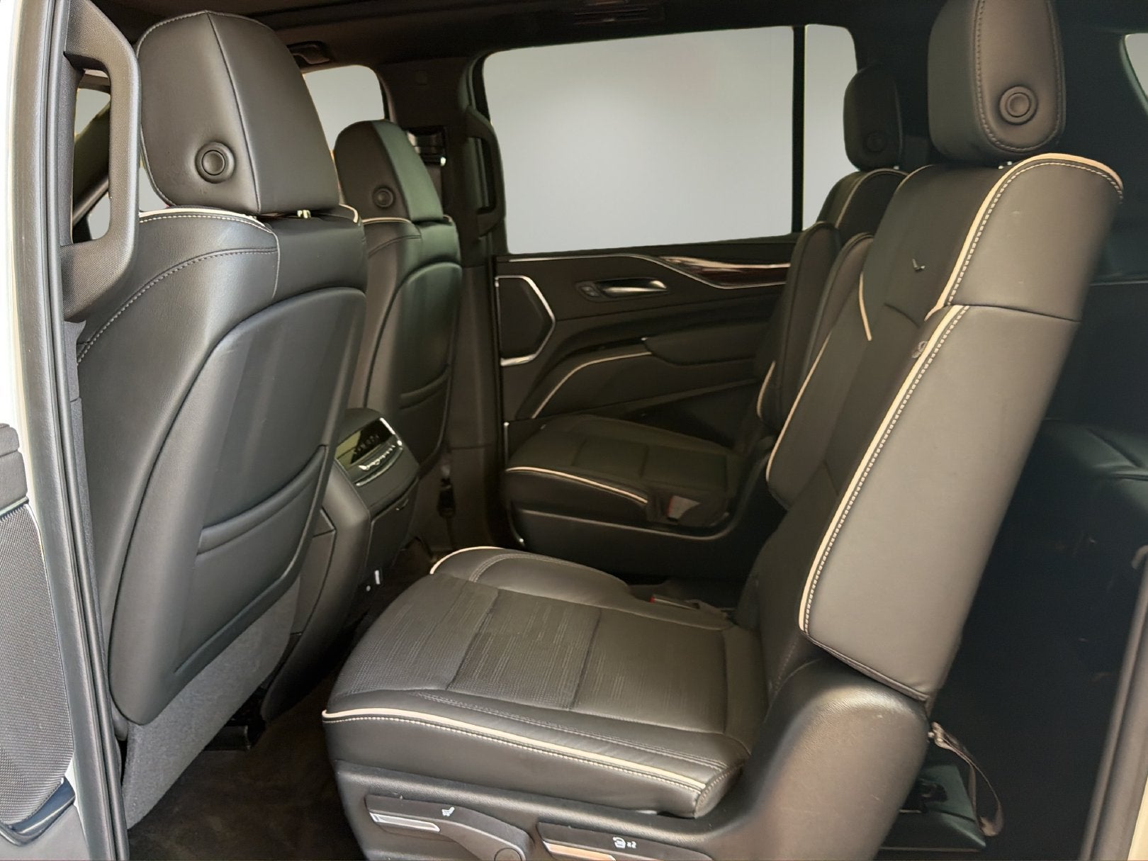 2023 Cadillac Escalade ESV 4WD Premium Luxury
