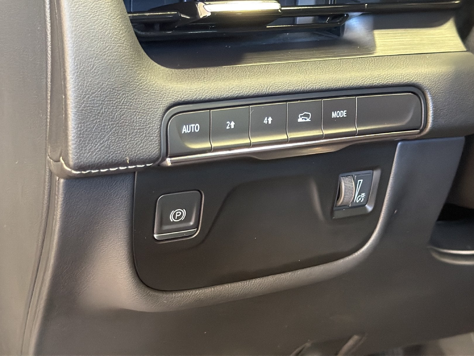 2023 Cadillac Escalade ESV 4WD Premium Luxury