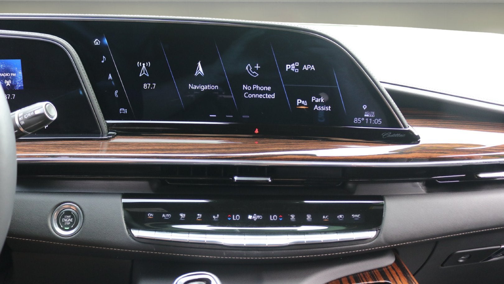 2023 Cadillac Escalade ESV 4WD Premium Luxury