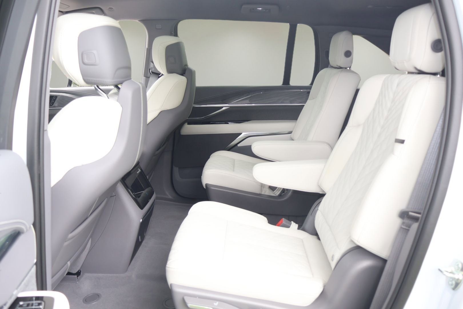 2026 Cadillac ESCALADE IQ Sport