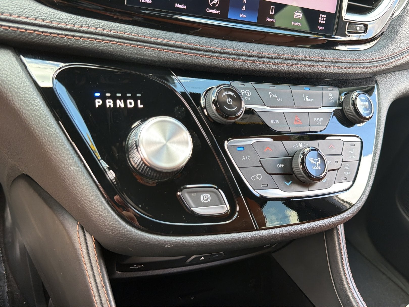 2024 Chrysler Pacifica Hybrid Pinnacle