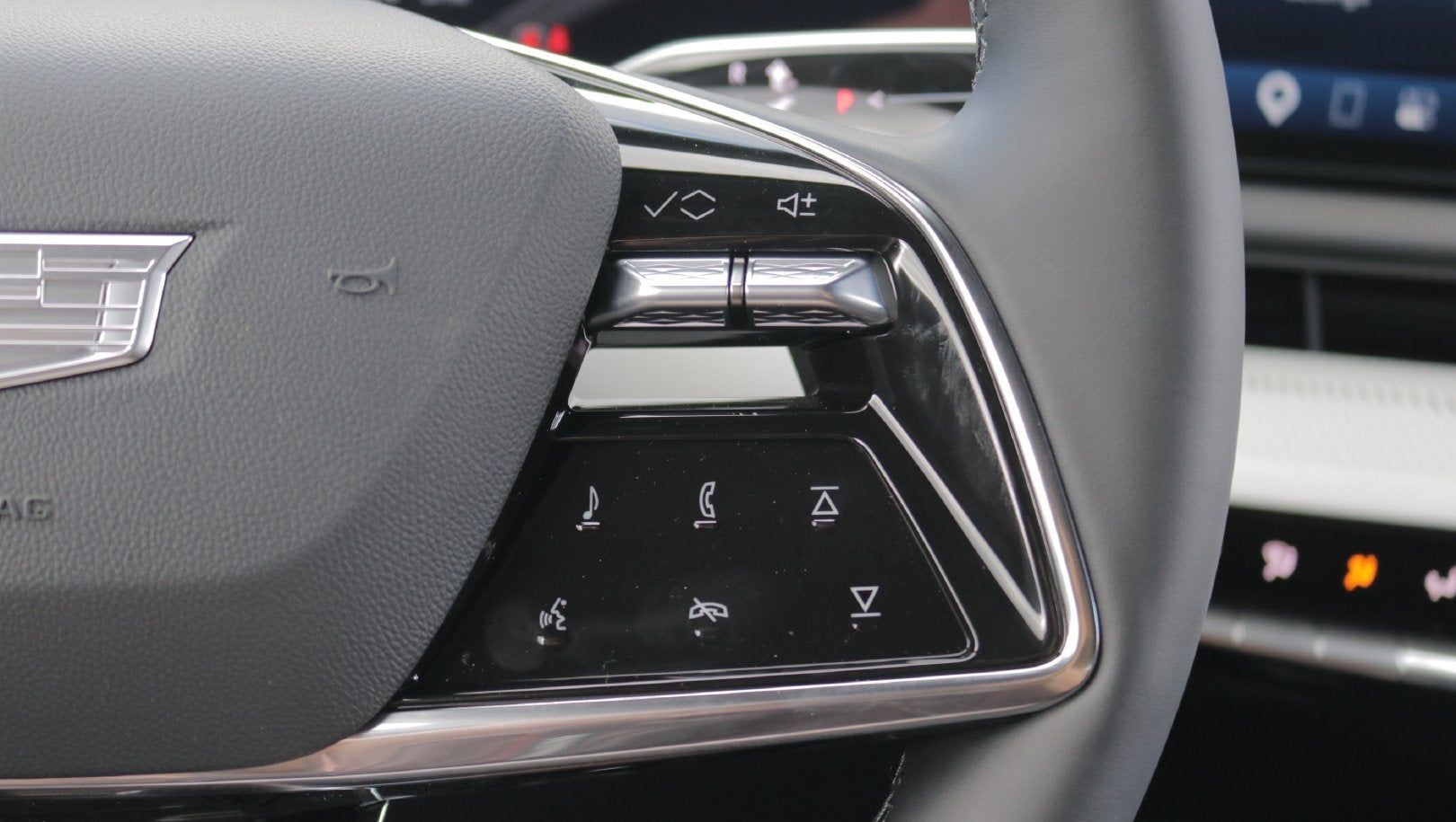 2027 Cadillac OPTIQ Luxury