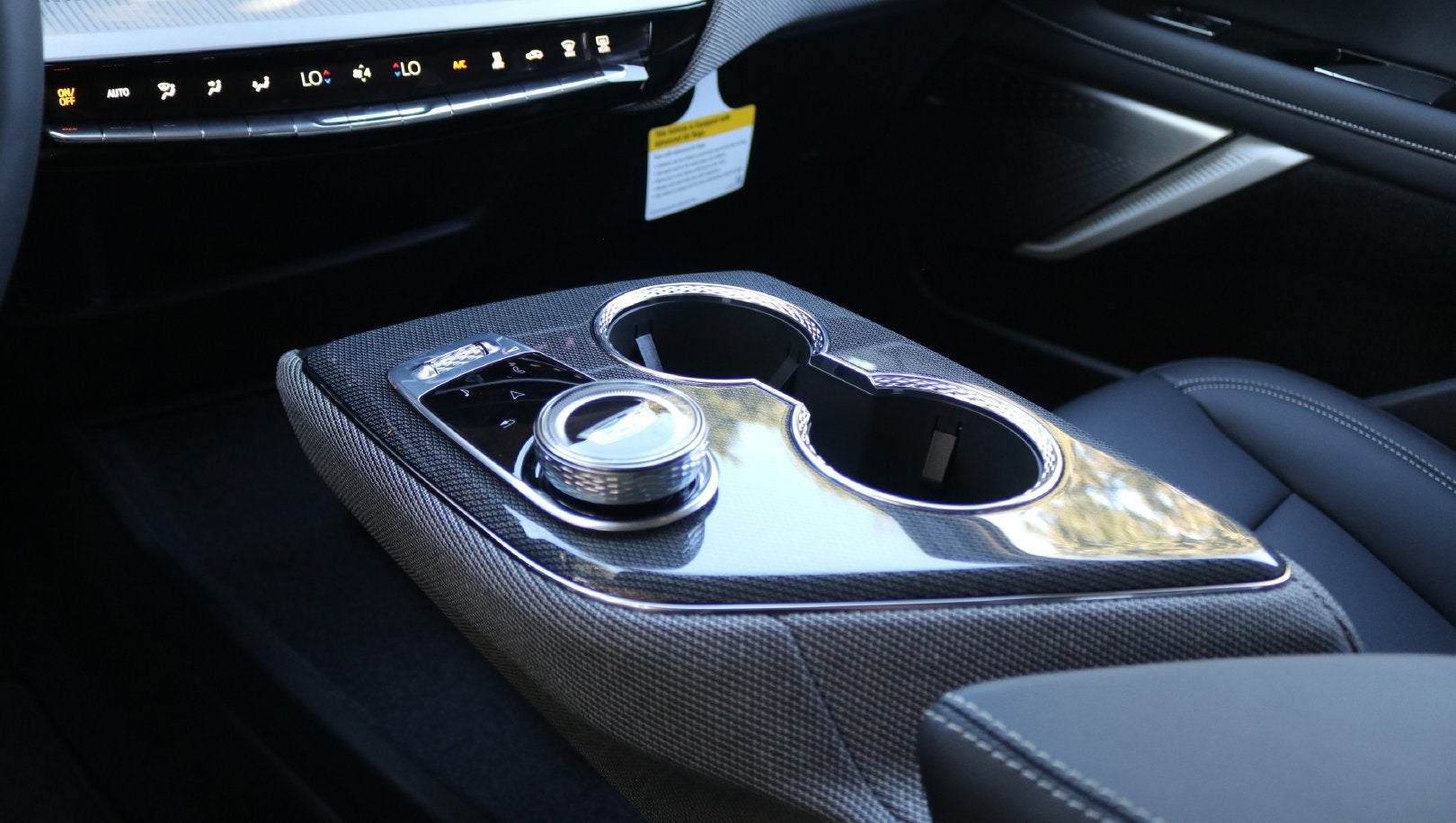 2027 Cadillac OPTIQ Luxury