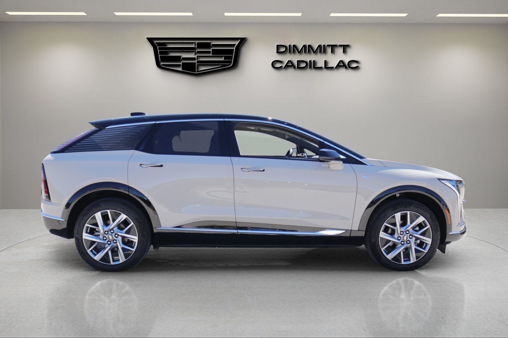 2027 Cadillac OPTIQ Luxury