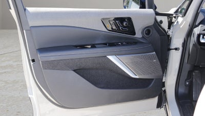 2027 Cadillac OPTIQ Luxury