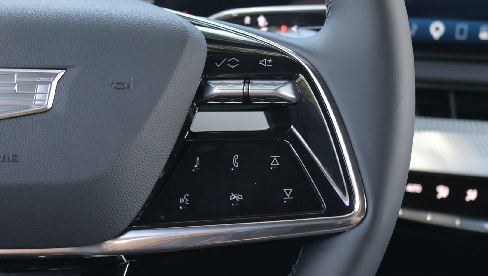 2027 Cadillac OPTIQ Luxury