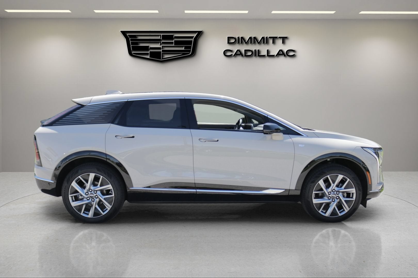 2027 Cadillac OPTIQ Luxury
