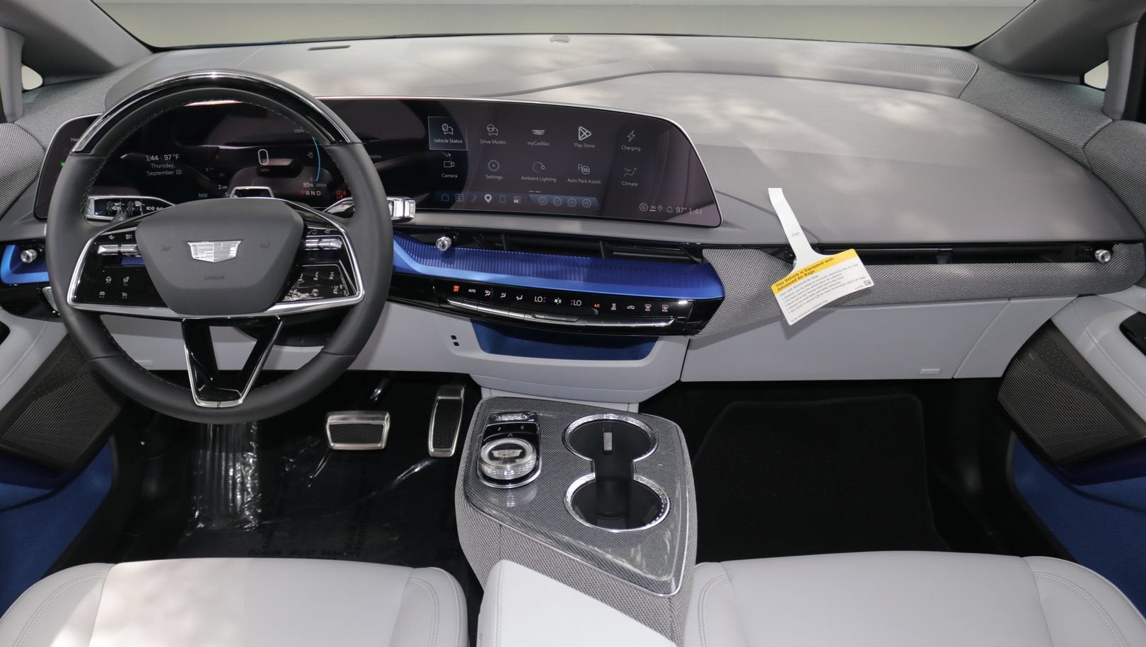 2027 Cadillac OPTIQ Luxury